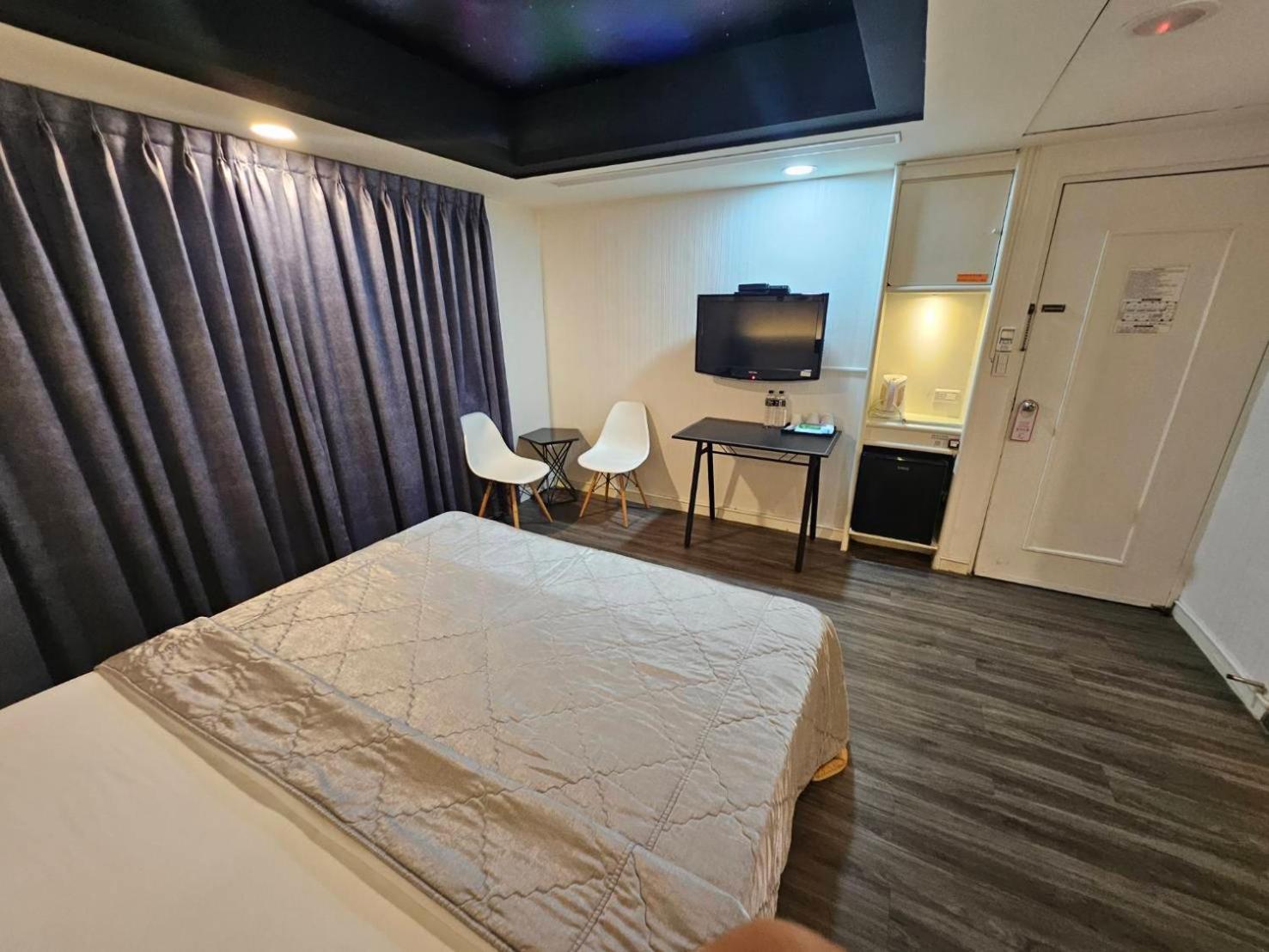 Joy Garden Hotel Гаосюн Екстер'єр фото