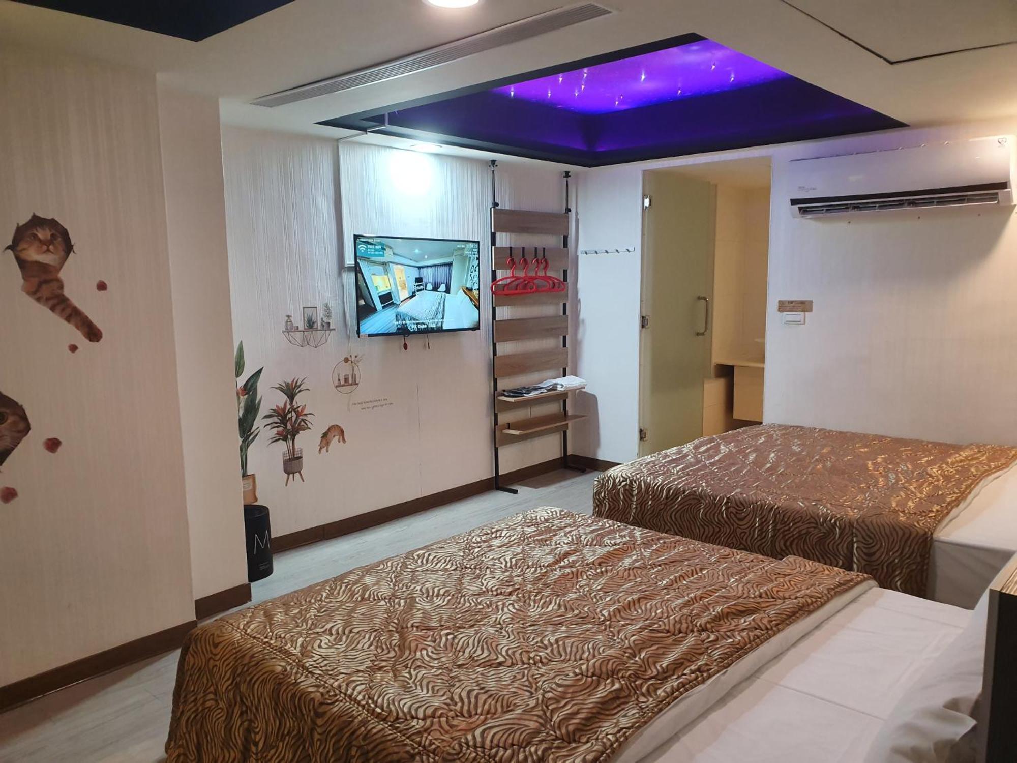 Joy Garden Hotel Гаосюн Екстер'єр фото