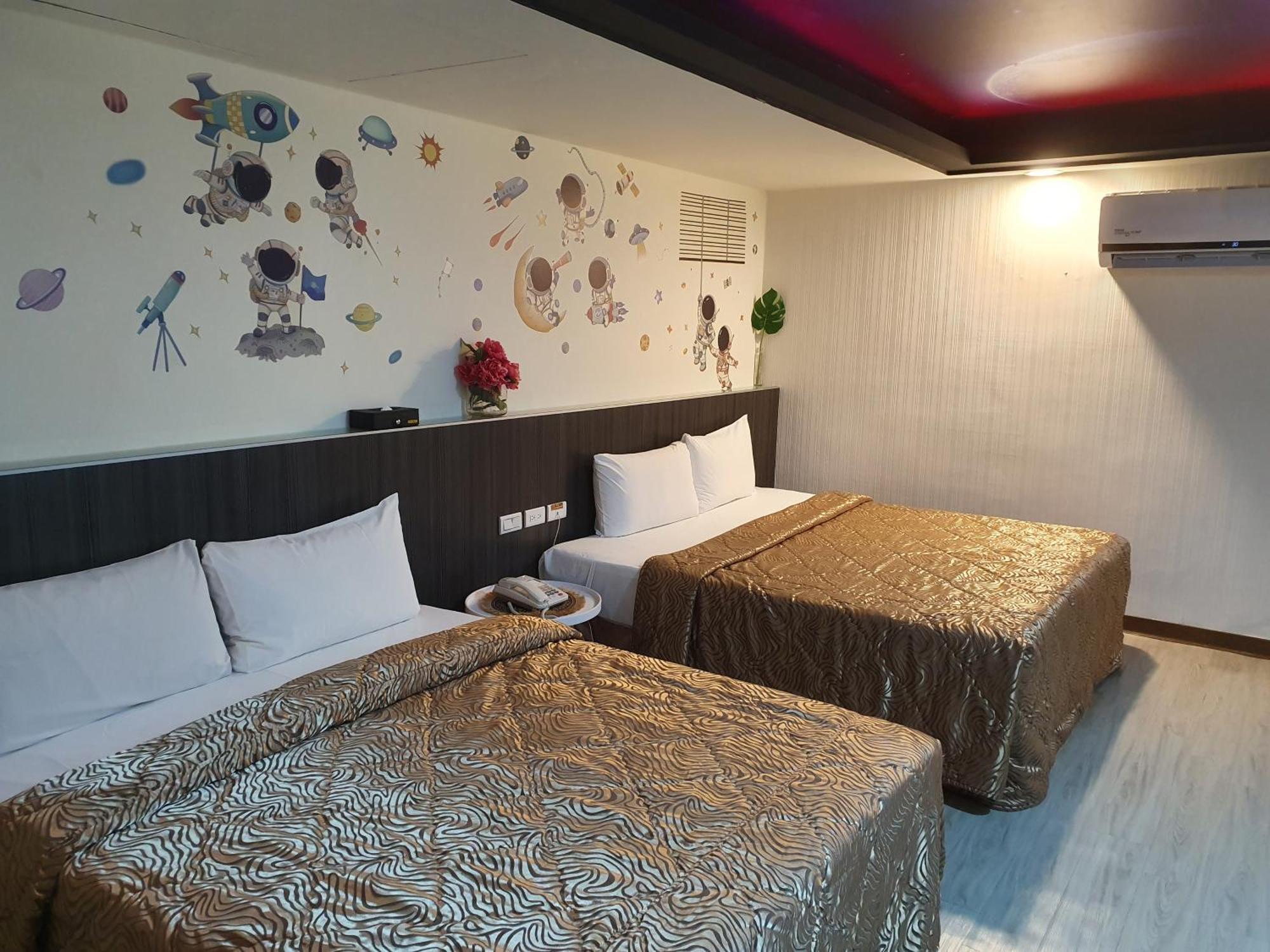 Joy Garden Hotel Гаосюн Екстер'єр фото